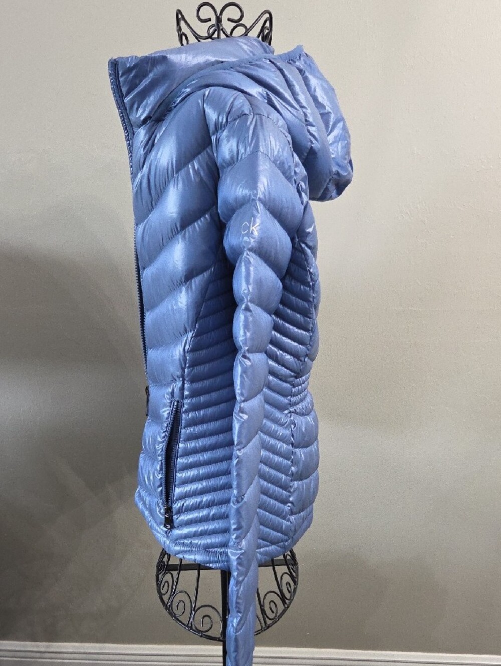 Calvin Klein Light Blue Quilted Packable Puffer Jacket with Hood - Picture 3 of 8